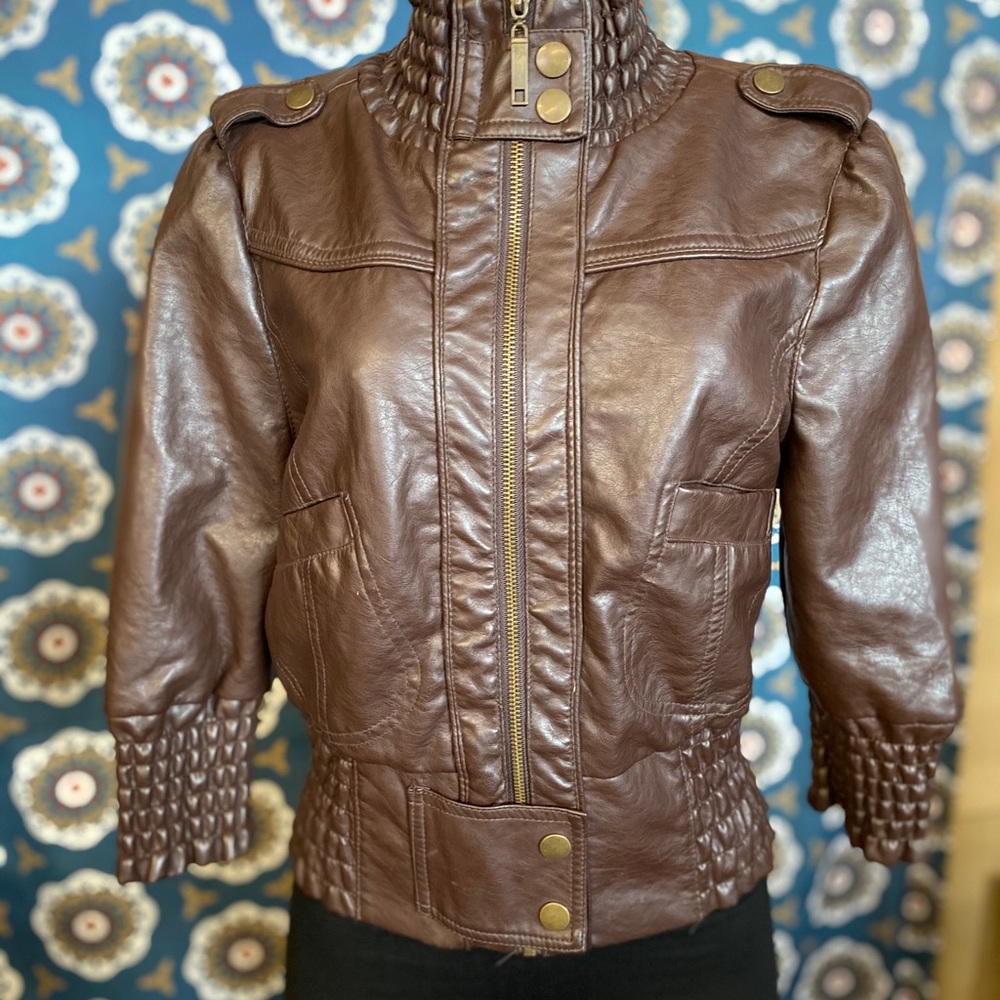 Meet your Posher, Judith